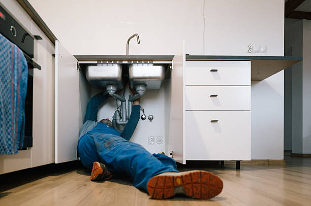 Professional Leak Detection technician working in North Billerica, MA